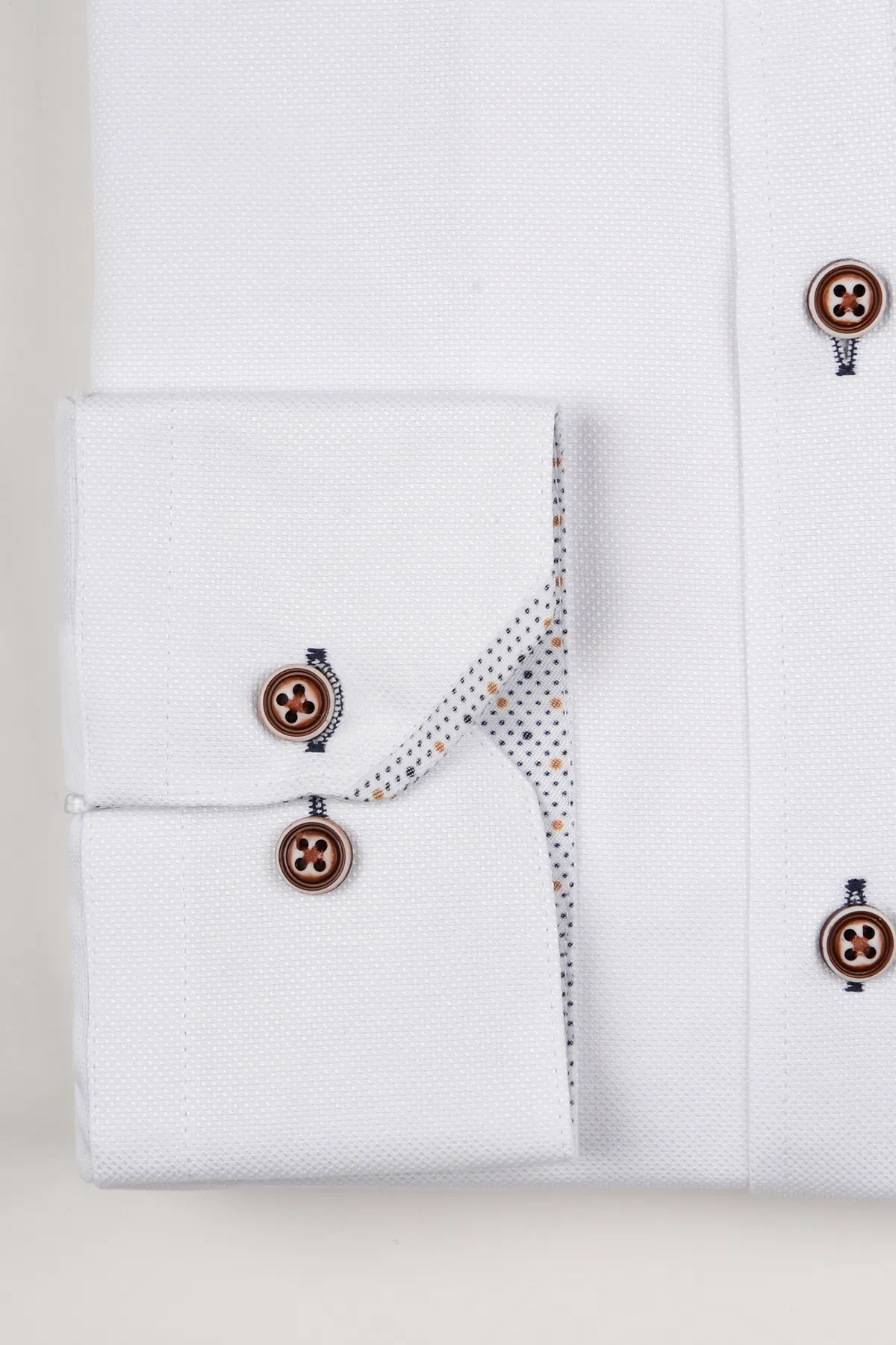 ARCHIE - White Grandad Collar Shirt With Tan Buttons