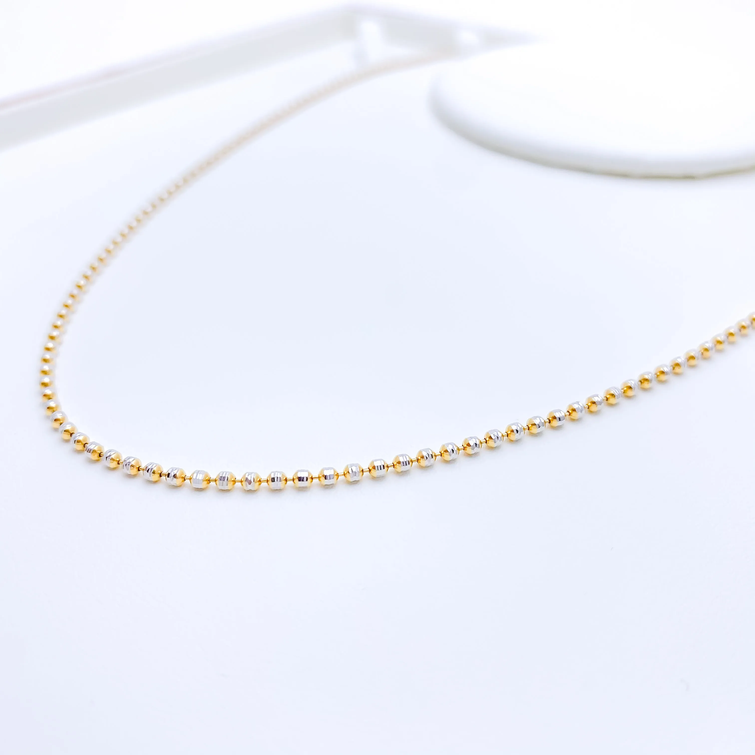 Attractive Two-Tone Bead Chain - 18"