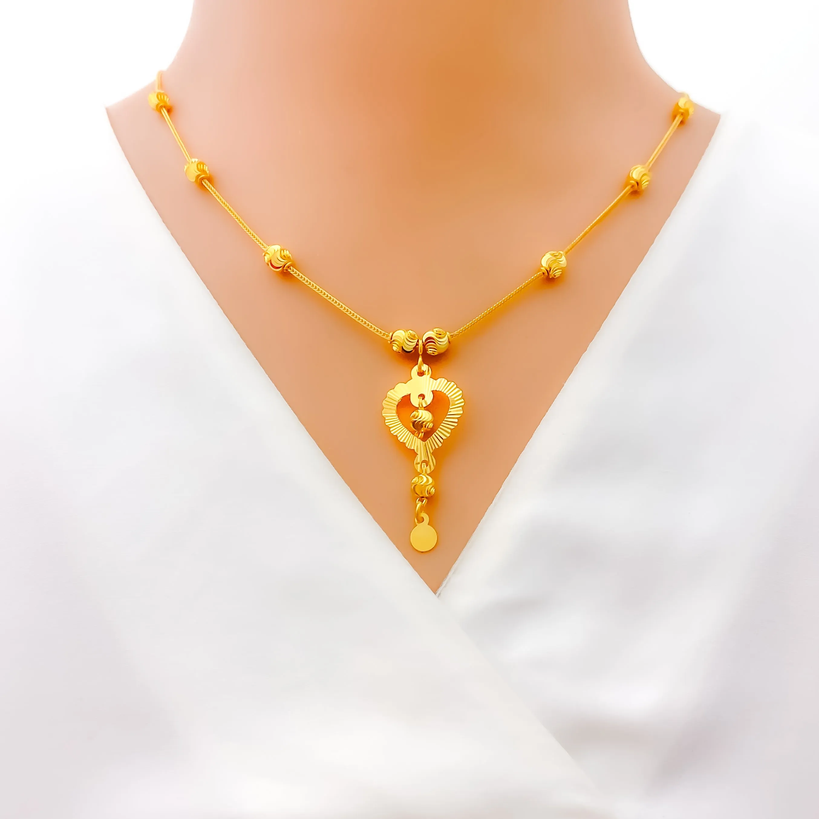 Beautiful Dangling Heart 22k Gold Necklace