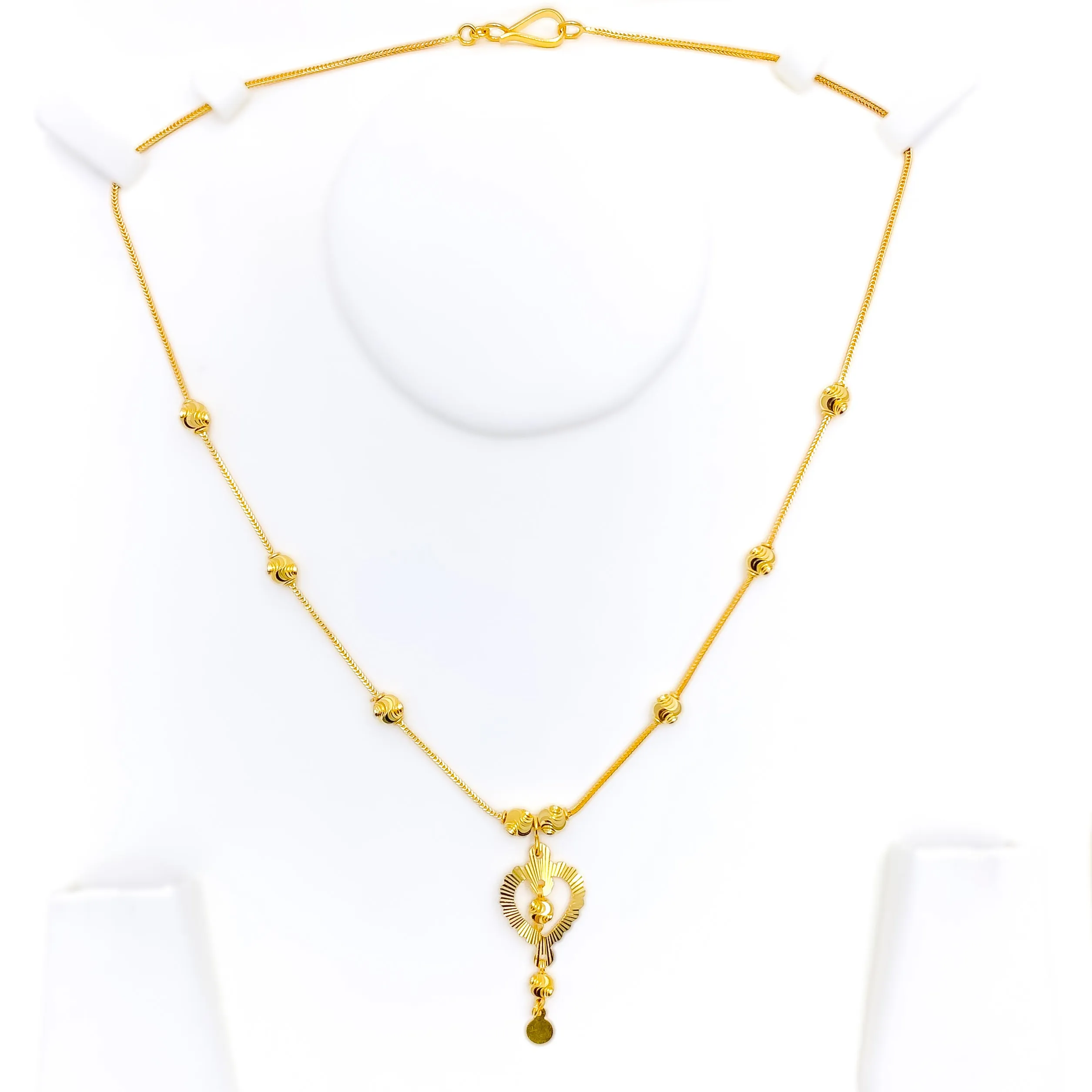 Beautiful Dangling Heart 22k Gold Necklace