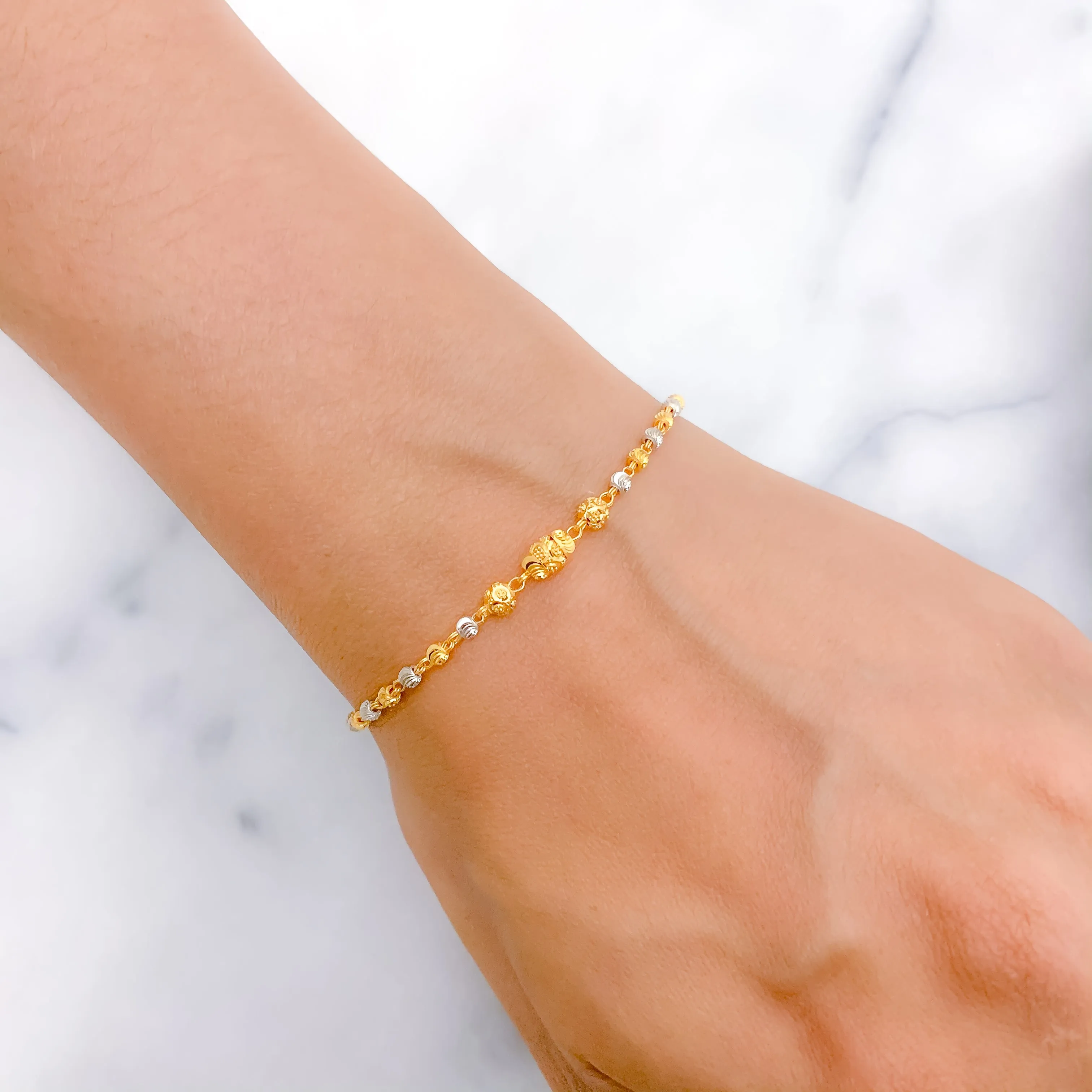 Beautiful Sleek Two-Tone Bracelet