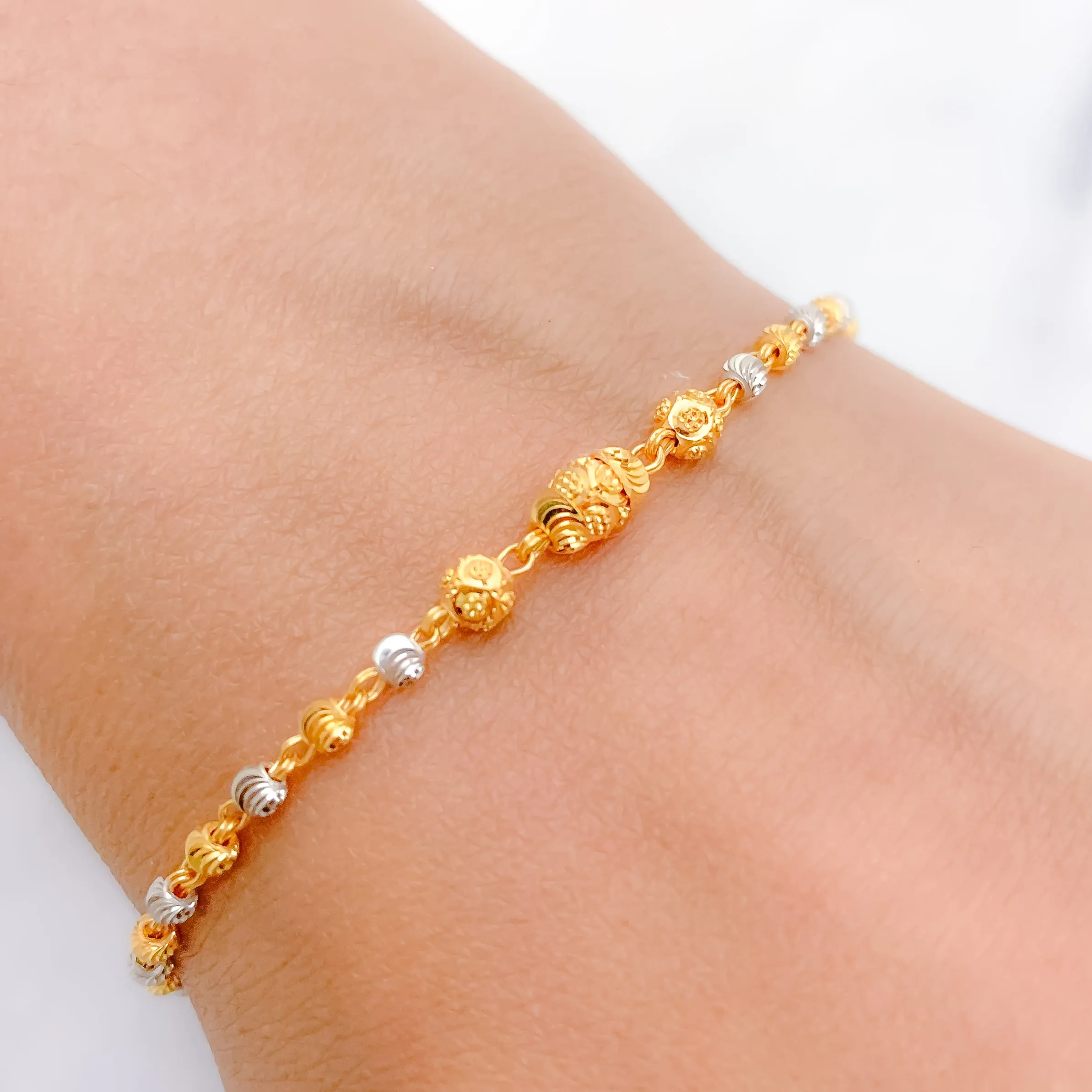 Beautiful Sleek Two-Tone Bracelet