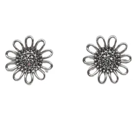 Daisy stud earrings Silver