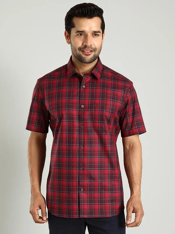 Men Checked Half Sleeve Cotton Shirt