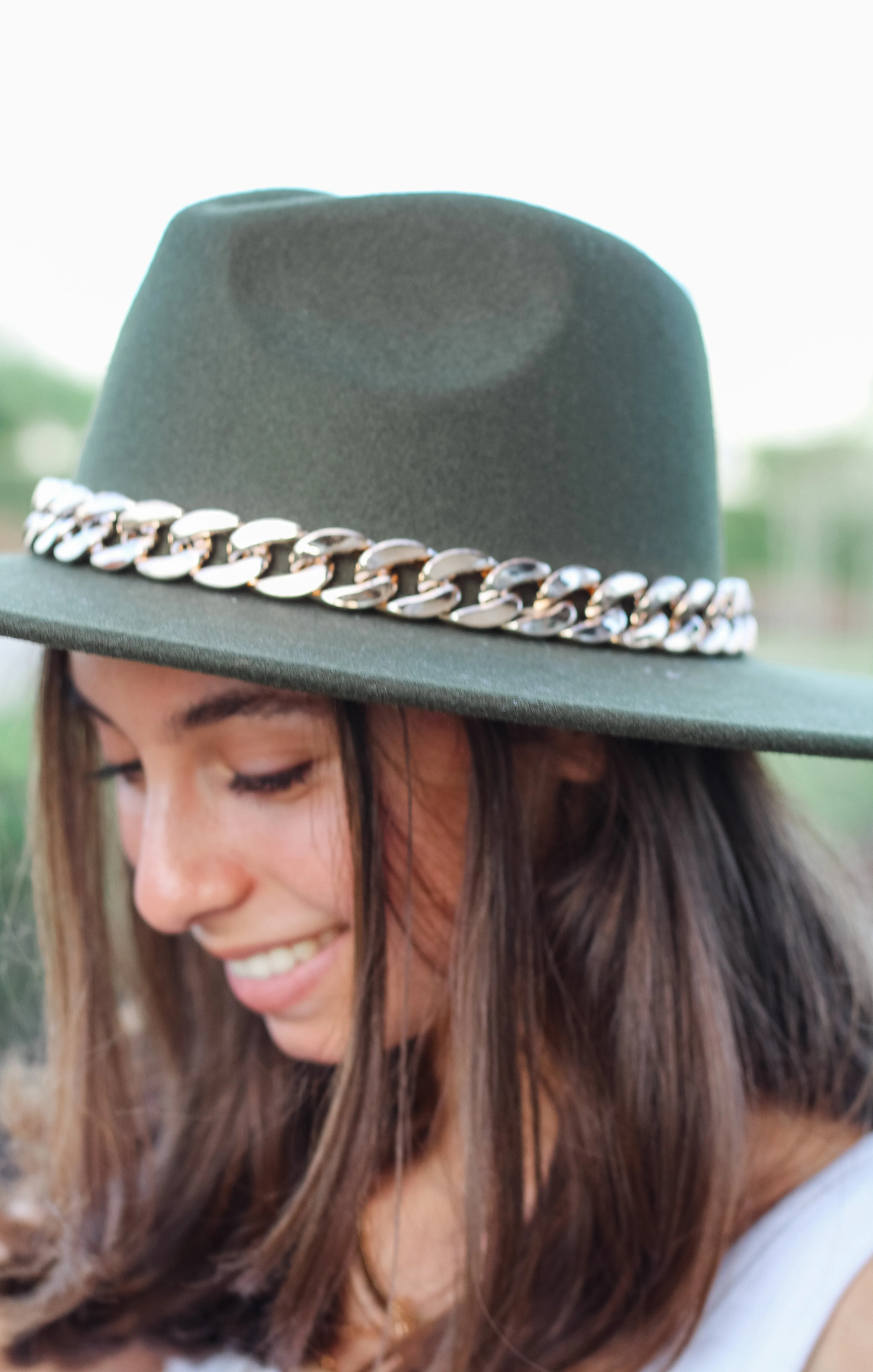 The Golden Chain Wide Brim Hat (Olive)