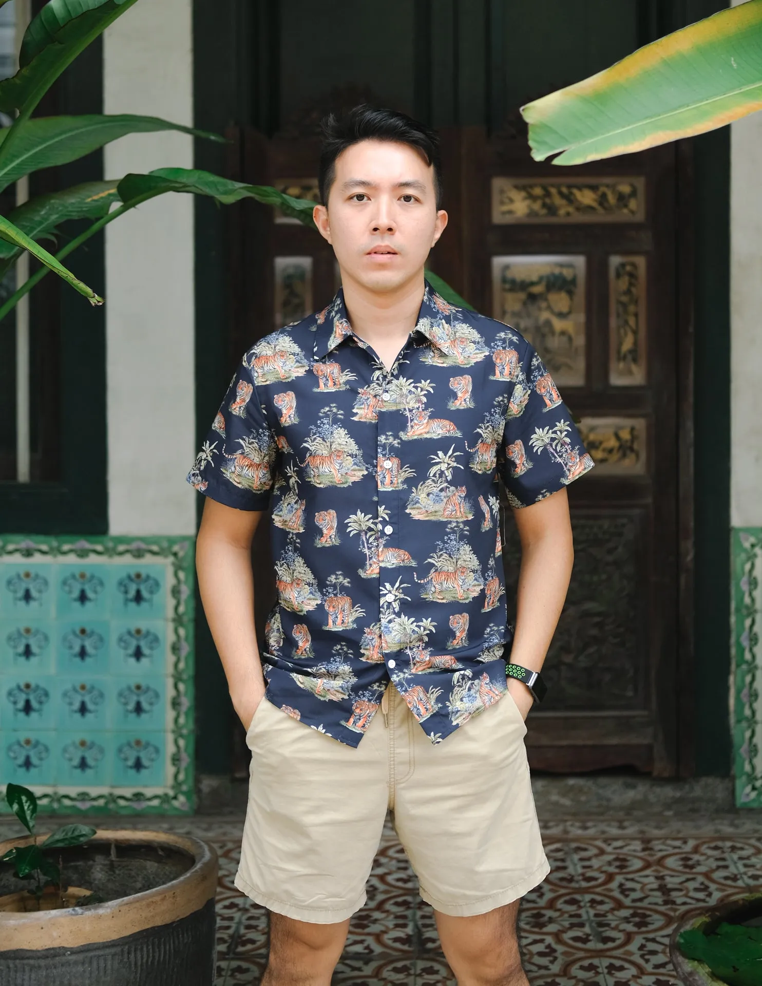 Tropical Tiger Shirt in Navy